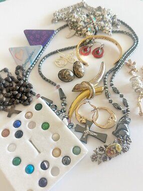 Vintage to Modern Jewelry Lot Wearable Bundle 18pc